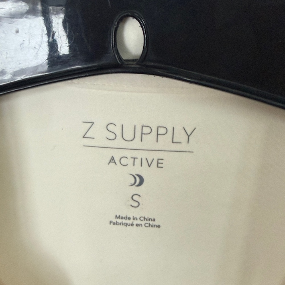 Z Supply Active NWT v neck top Small - Picture 3 of 9